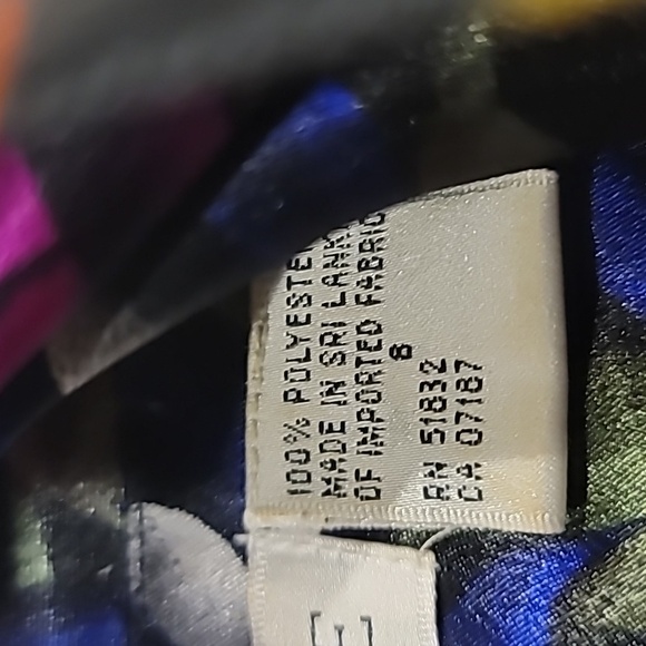 Martinique Floral Shawl Collar Pullover With Faux Button Font Gem Colors 8 - Picture 8 of 9